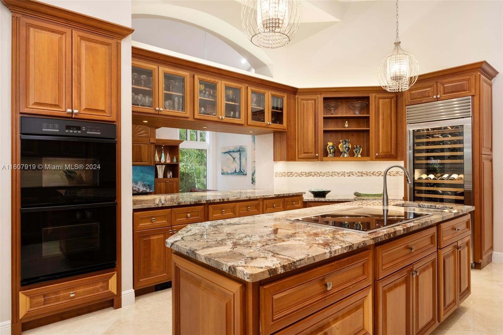 HELMS COUNTRY ESTATES RE- - Residential