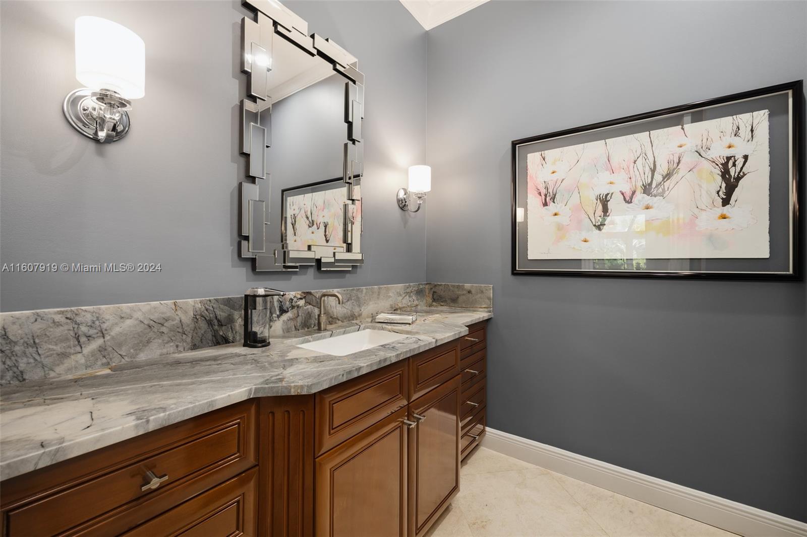 HELMS COUNTRY ESTATES RE- - Residential