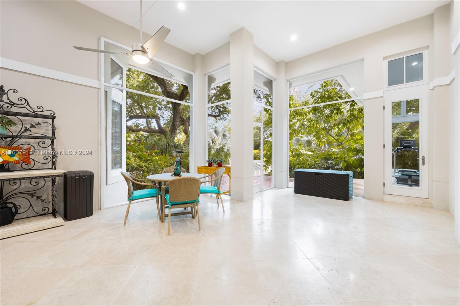 HELMS COUNTRY ESTATES RE- - Residential