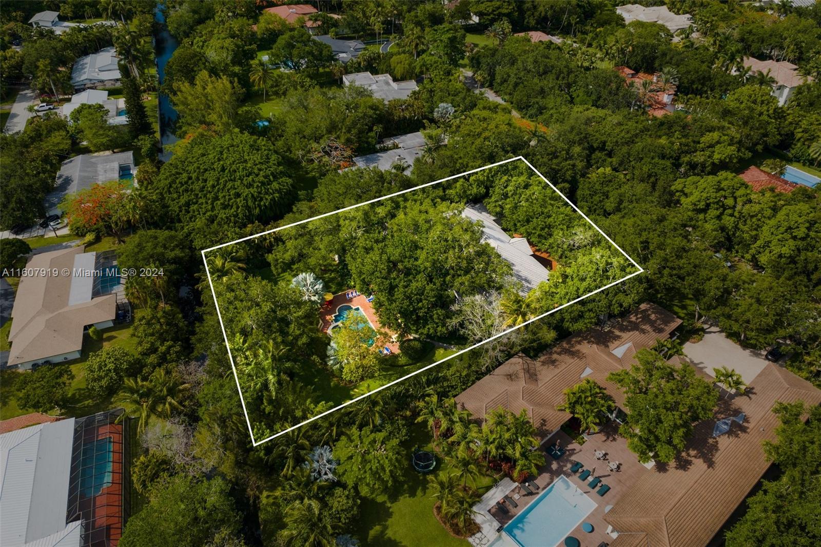 HELMS COUNTRY ESTATES RE- - Residential