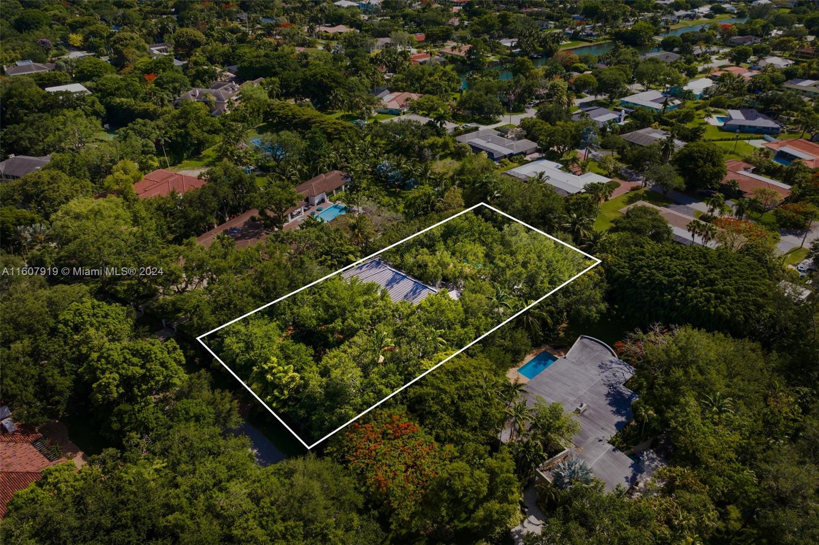 HELMS COUNTRY ESTATES RE- - Residential