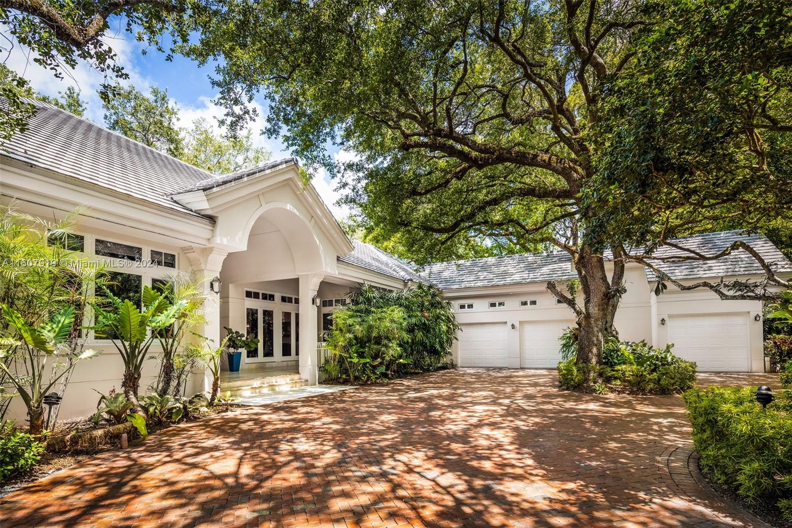 HELMS COUNTRY ESTATES RE- - Residential