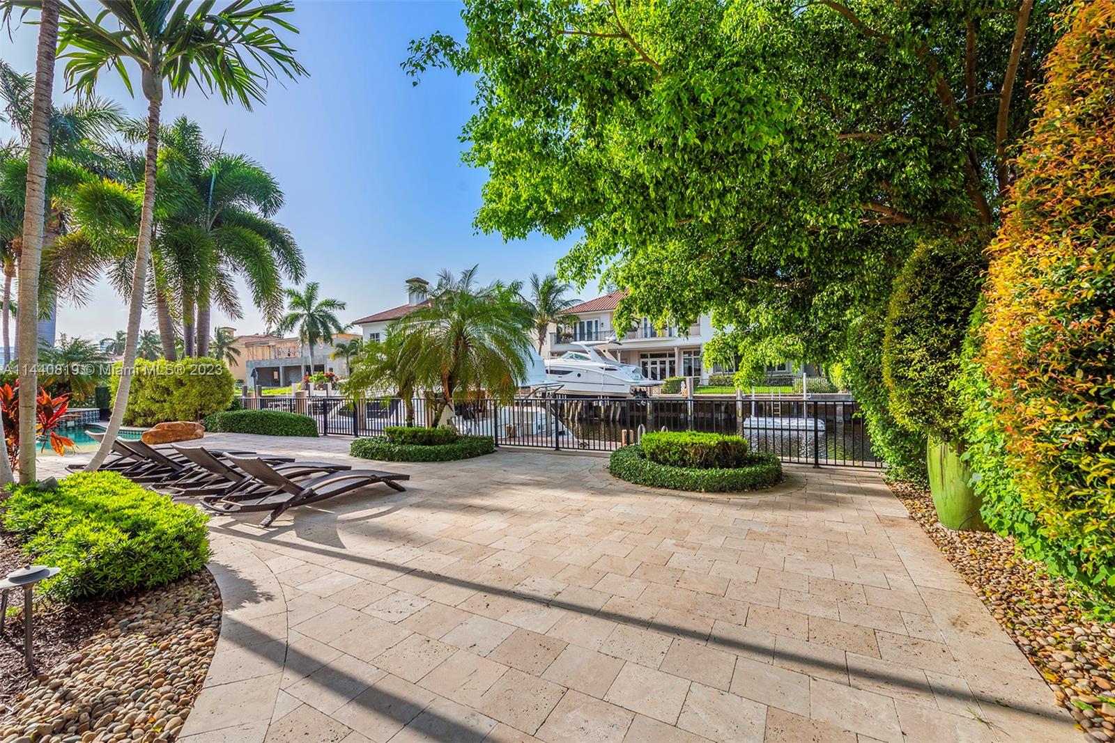 TROPIC ISLE 2ND SEC - Residential