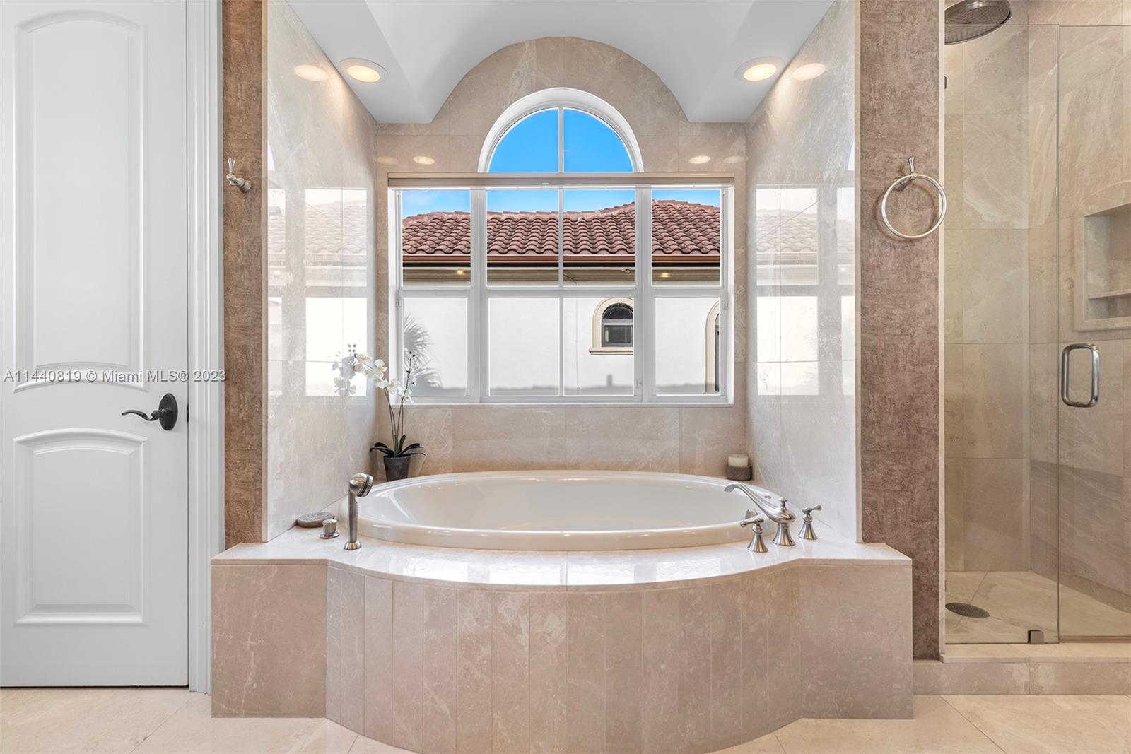 TROPIC ISLE 2ND SEC - Residential