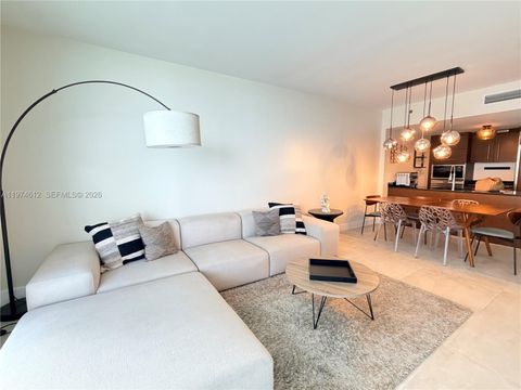 475 Brickell Ave 4611 Miami FL 33131