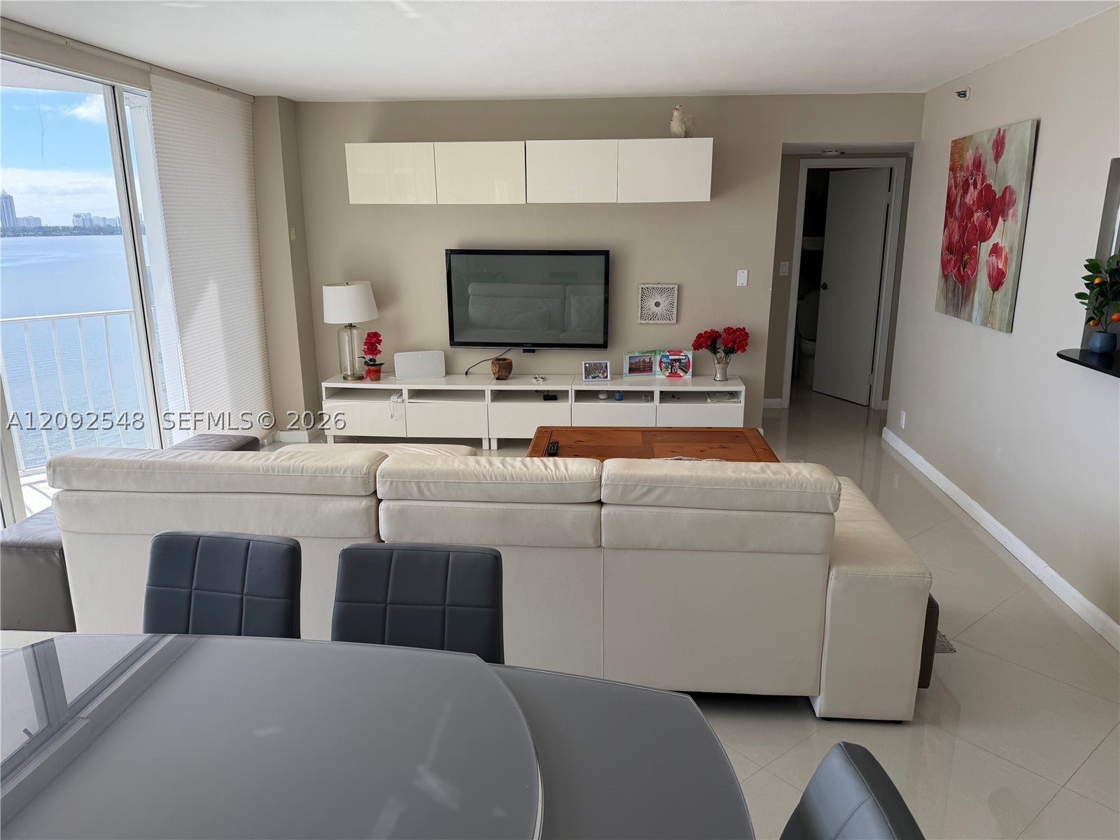 7601 E Treasure Dr 1407