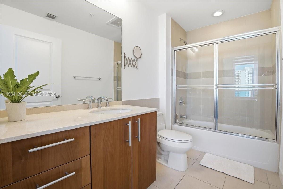 OCEAN MARINE YACHT CLUB C - Residential