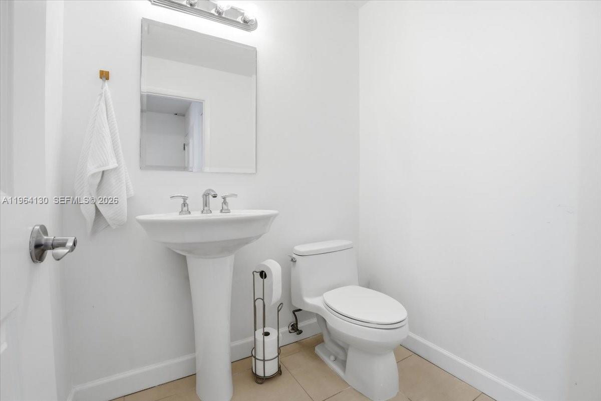 OCEAN MARINE YACHT CLUB C - Residential