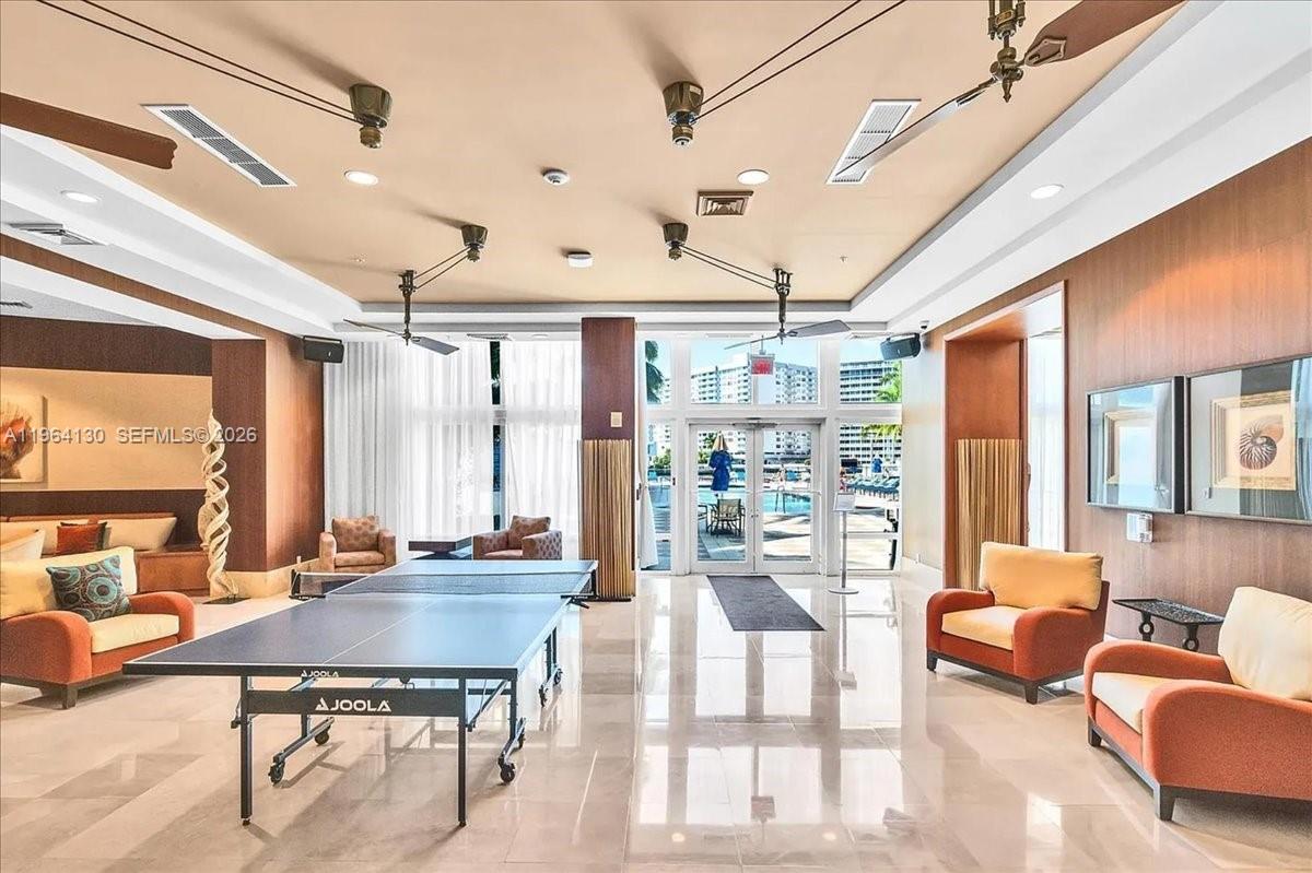 OCEAN MARINE YACHT CLUB C - Residential