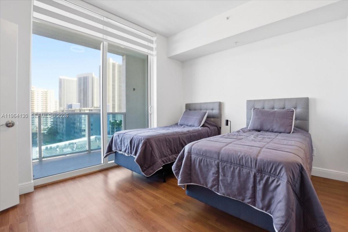 OCEAN MARINE YACHT CLUB C - Residential