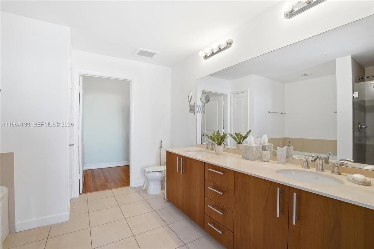 OCEAN MARINE YACHT CLUB C - Residential