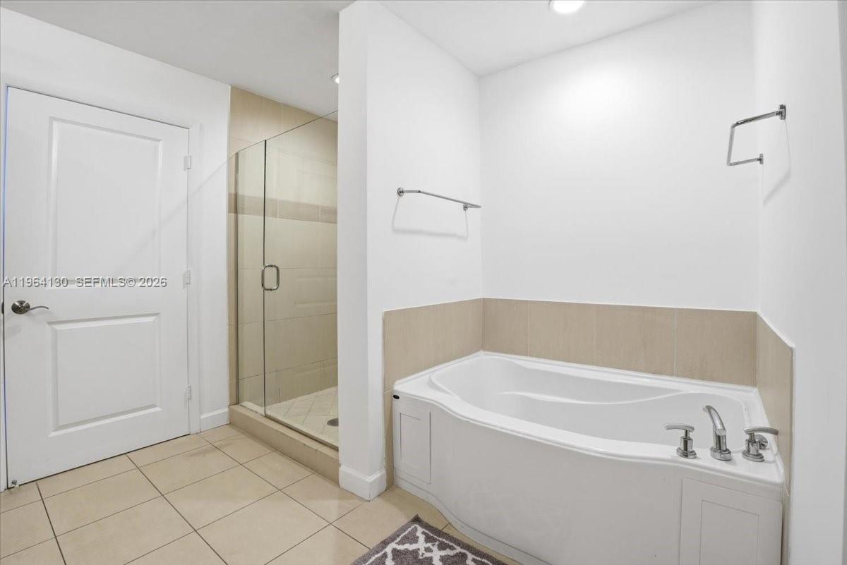 OCEAN MARINE YACHT CLUB C - Residential