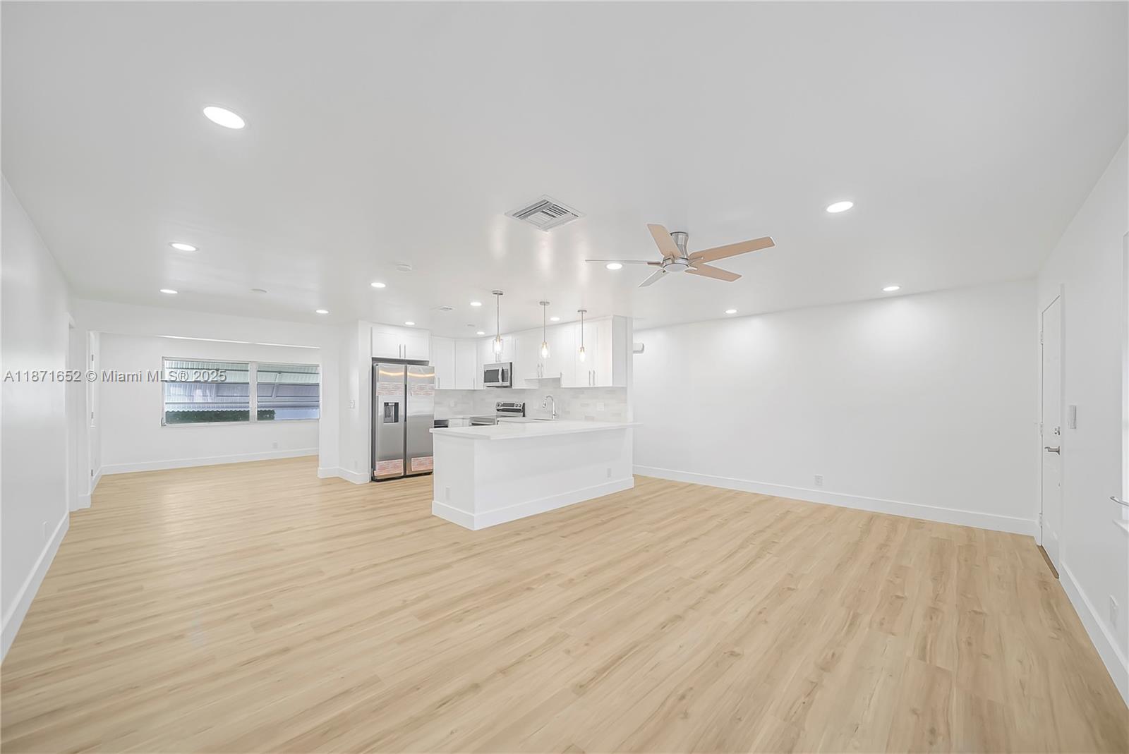 PALM BEACH LEISUREVILLE S - Residential