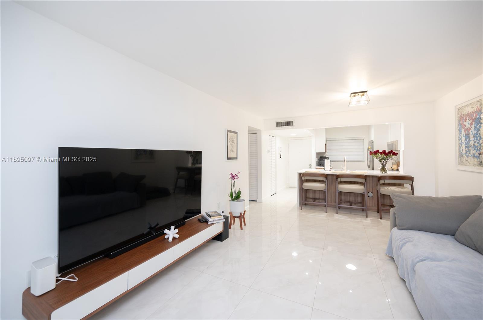 GARDENS OF KENDALL SO CON - Residential Lease