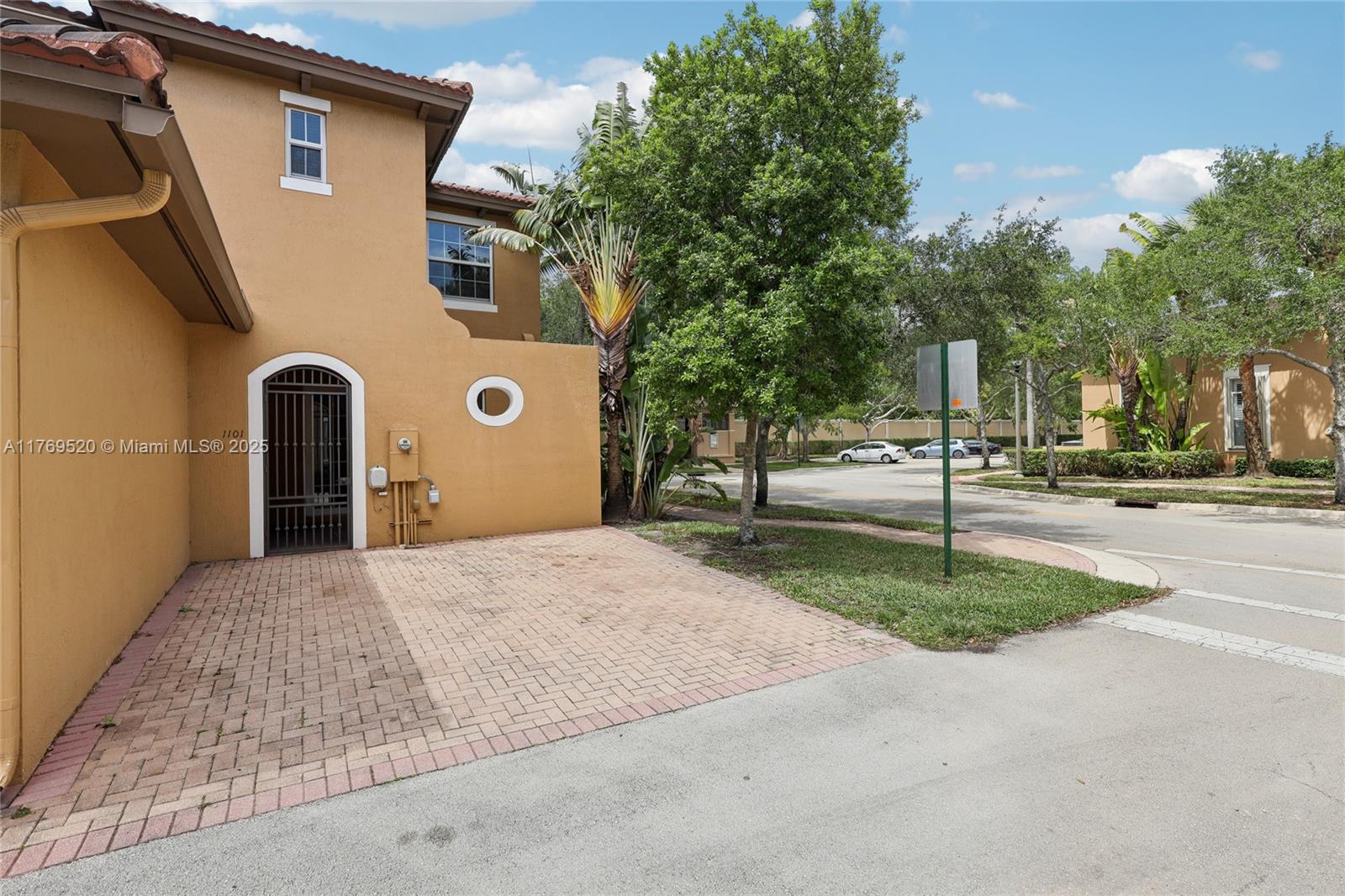 MEADOW PINES - Residential