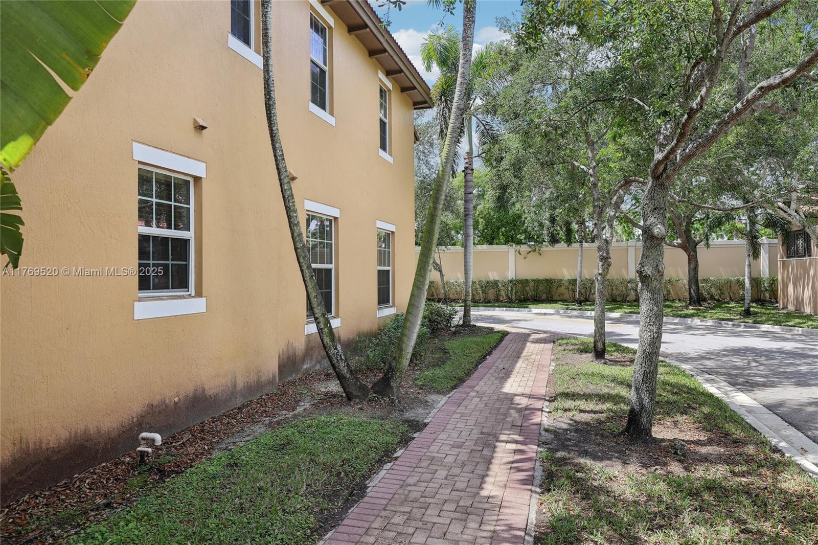 MEADOW PINES - Residential