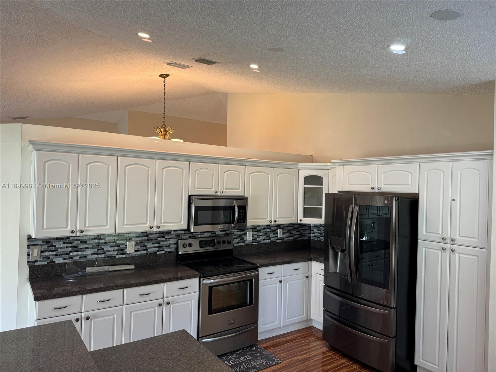 PROSPER POINTE - Residential Lease