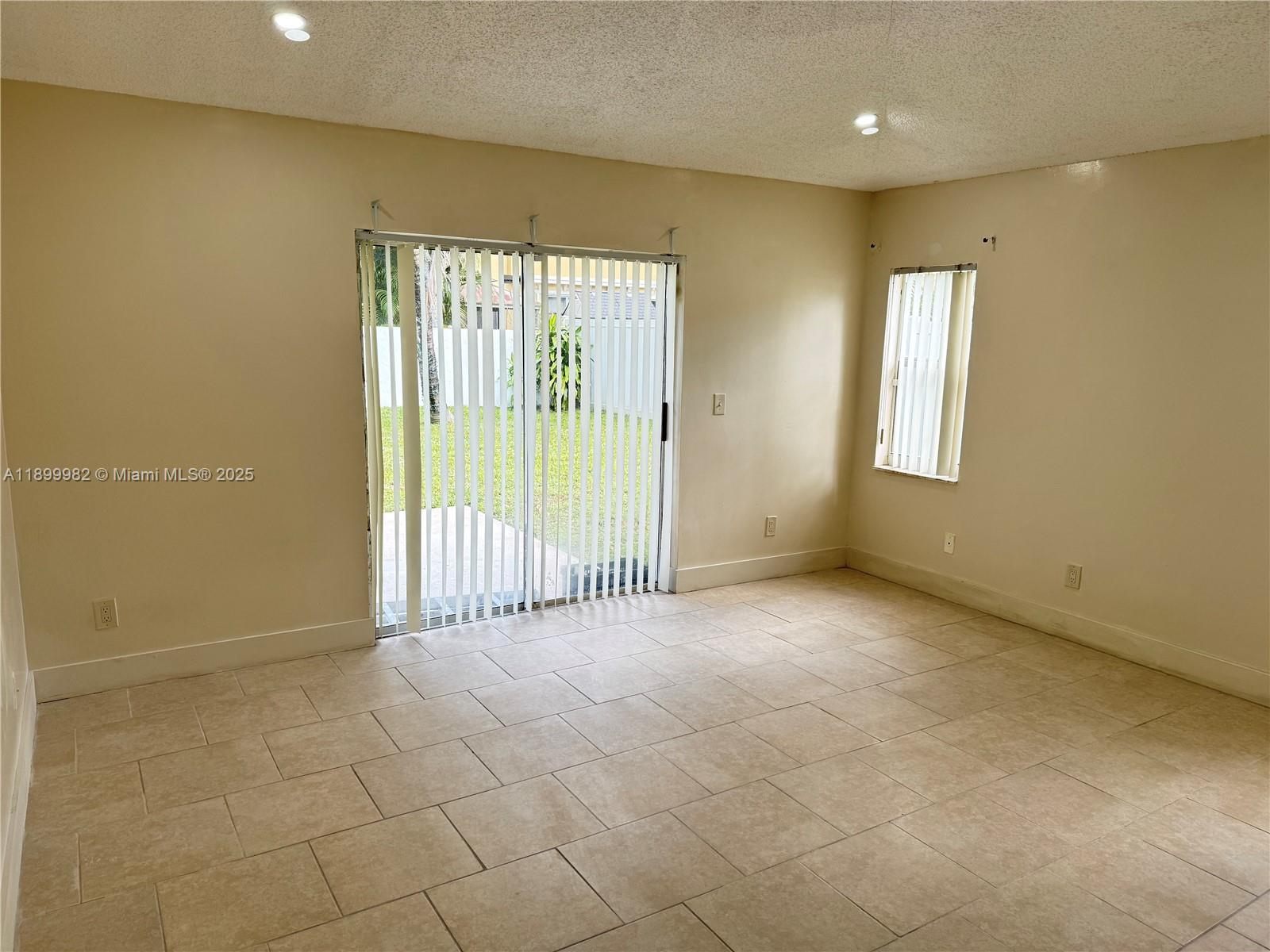 PROSPER POINTE - Residential Lease