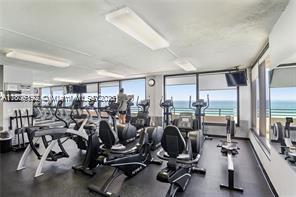 5555 Collins Ave 14U