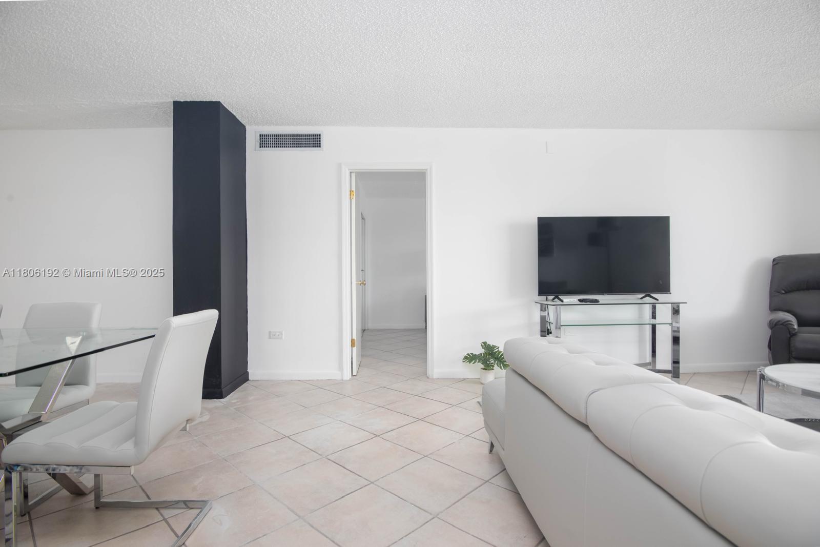 OCEANSIDE PLAZA CONDO - Residential