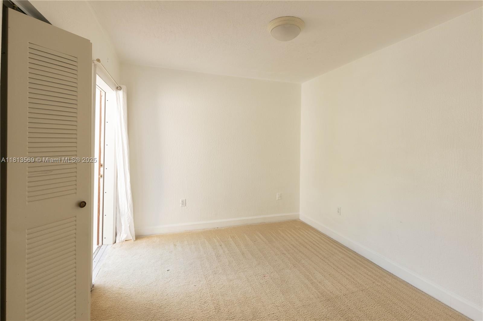 BRISTOL POINTE - Residential