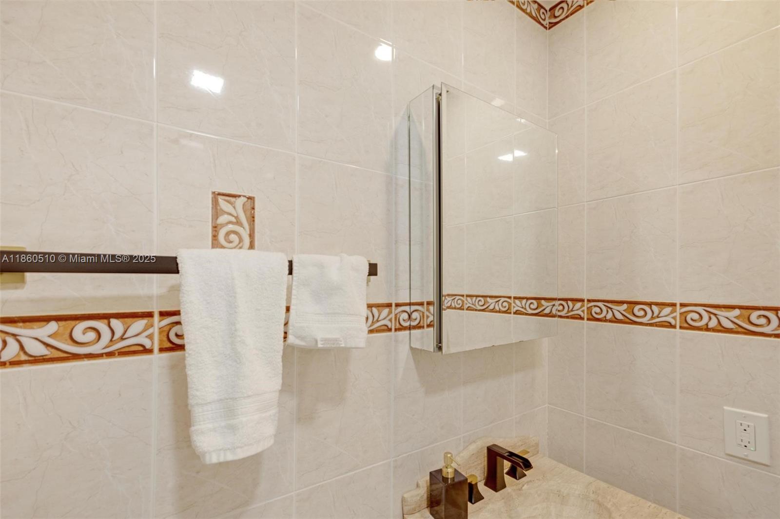 CYPRESS CLUB CONDO - Residential Lease