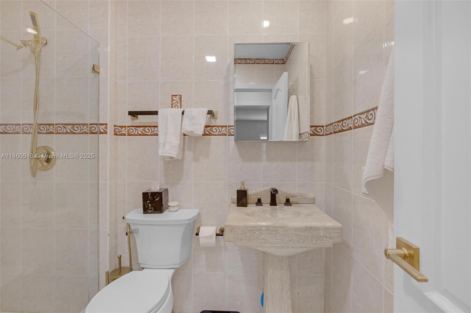 CYPRESS CLUB CONDO - Residential Lease