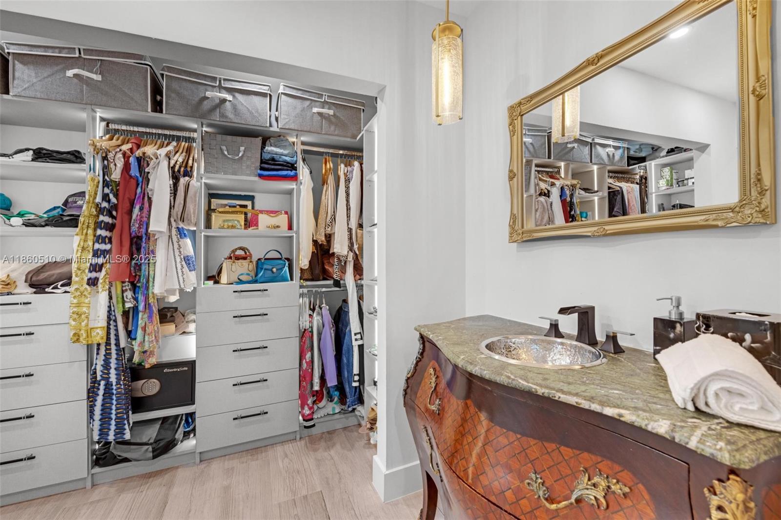 CYPRESS CLUB CONDO - Residential Lease