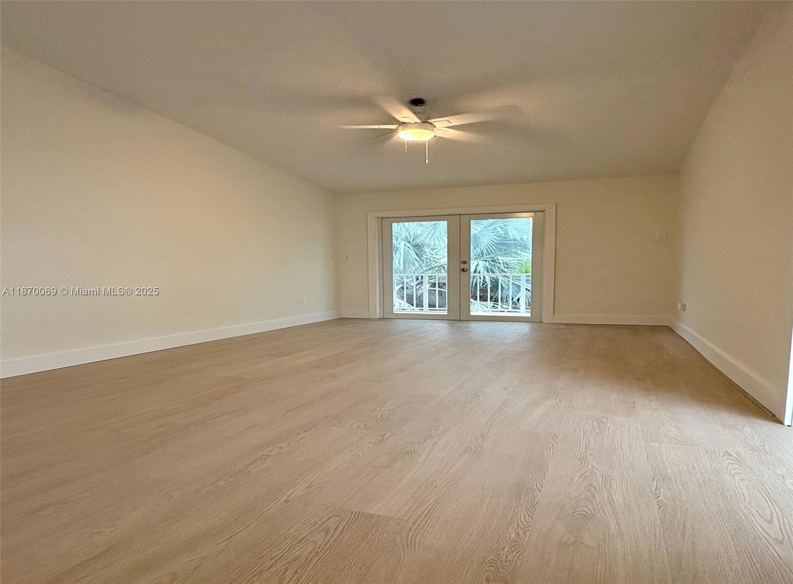 PORT LARGO - Residential Lease