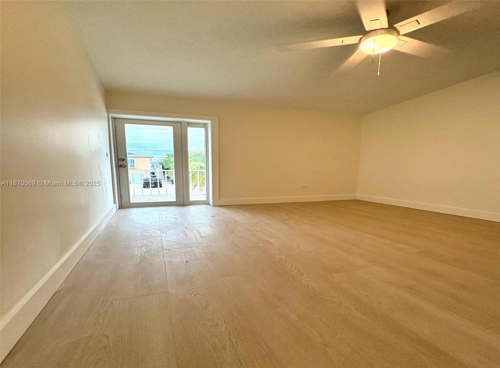 PORT LARGO - Residential Lease