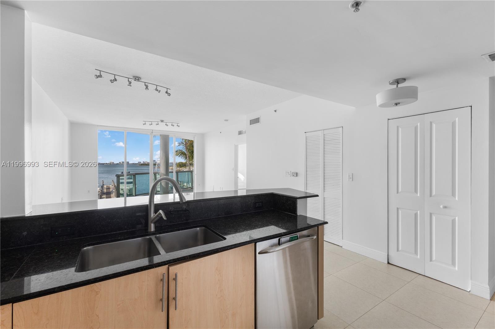 360 CONDO C - Residential