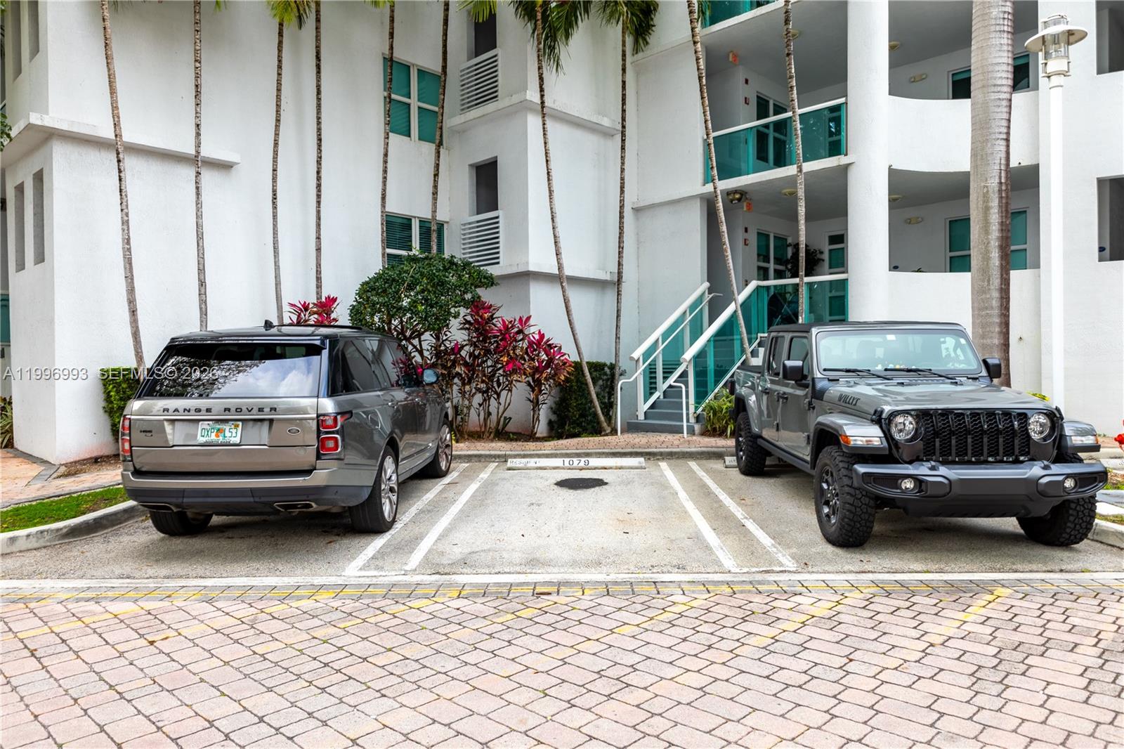 360 CONDO C - Residential