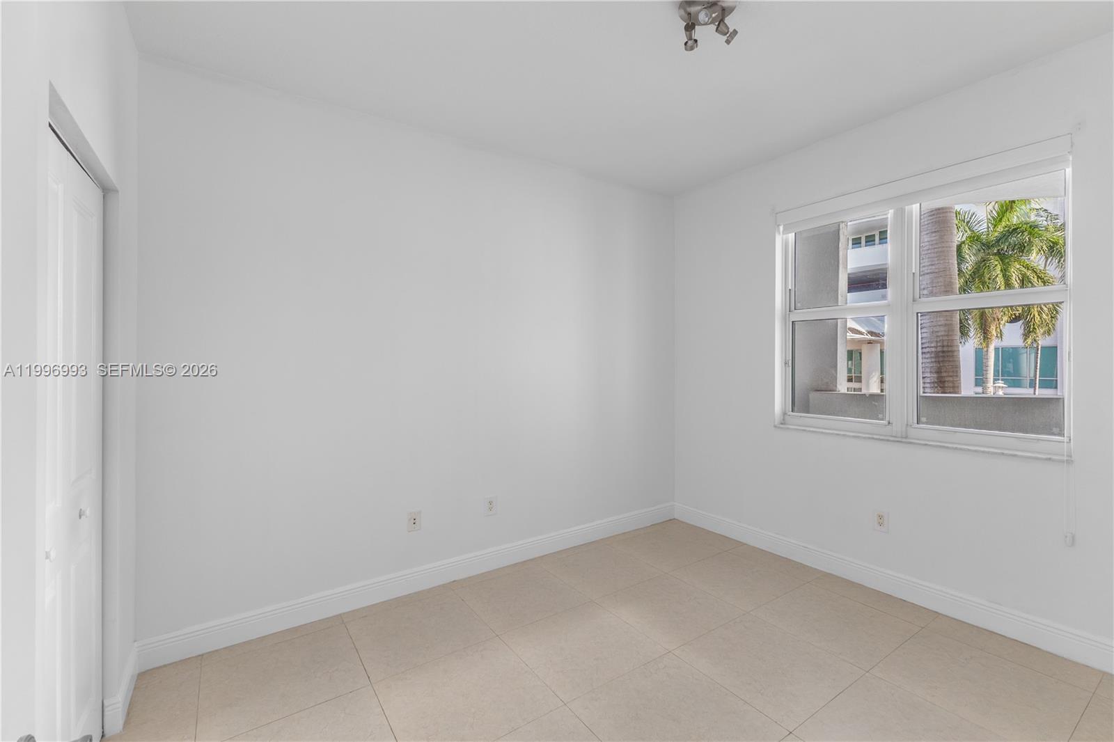 360 CONDO C - Residential