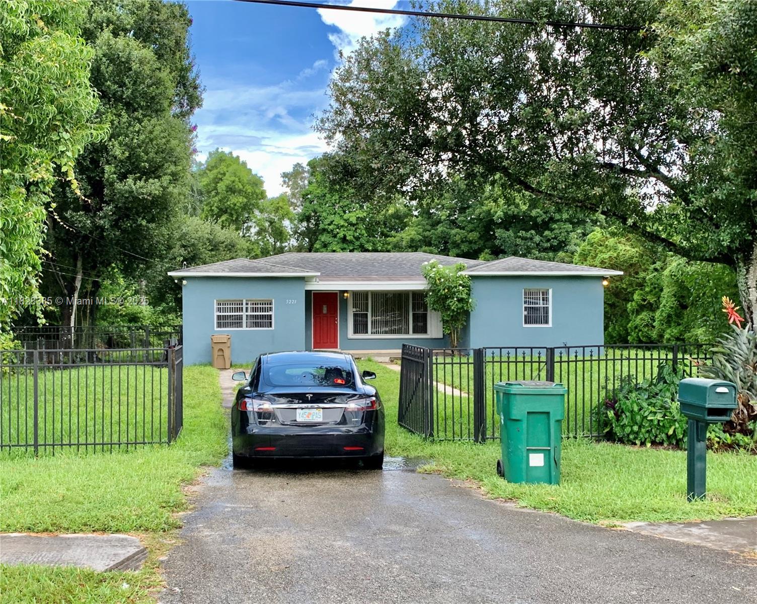 Location Location Location. Spacious 3 bedroom 1 bathroom in an amazing location right by the turnpike and I-95, minutes away from the Hard Rock Guitar. CAN ALSO BE USED AS OFFICE! Property is surrounded with an aluminum fence for maximum privacy and and is situated on over half an acre - 22,500 SF!. Plenty of backyard space. Option to purchase the West lot and make it a full acre! Zoning permits office, residential, or medical use which makes it a great investment! Tenant occupied month to month.