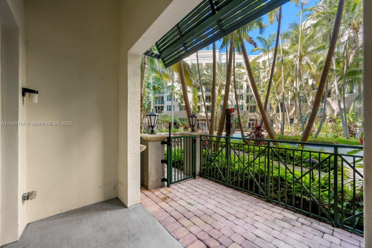 VERANDA CONDO - Residential Lease