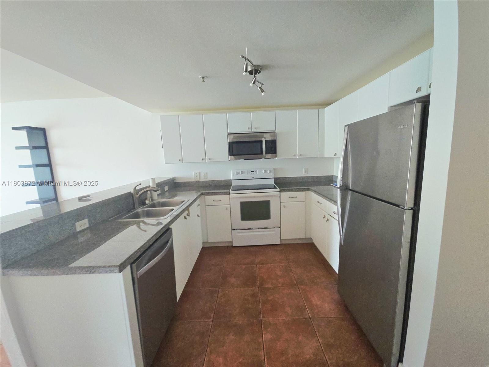 Rental Property at 2740 Sw 28th Ter 307, Miami, Broward County, Florida - Bedrooms: 1 
Bathrooms: 1  - $2,500 MO.