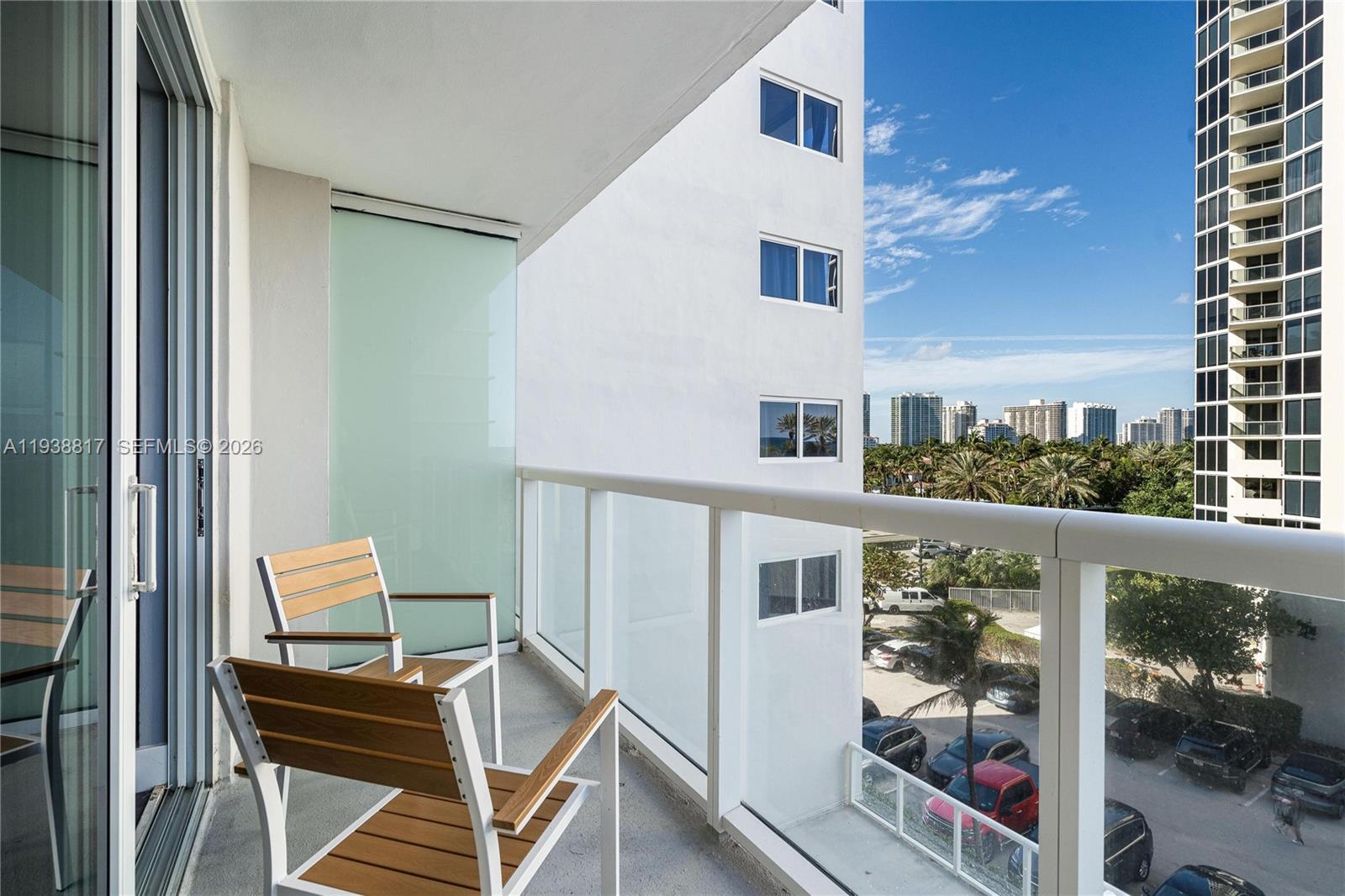 THE AVENTURA BEACH CLUB C - Residential