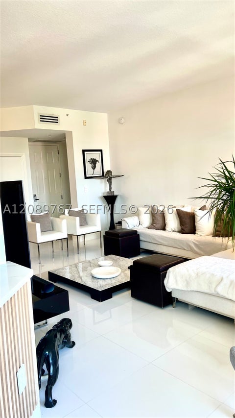 Photo of 3001 NE 185th St #421, Aventura, FL 33180 (MLS # A12089767)