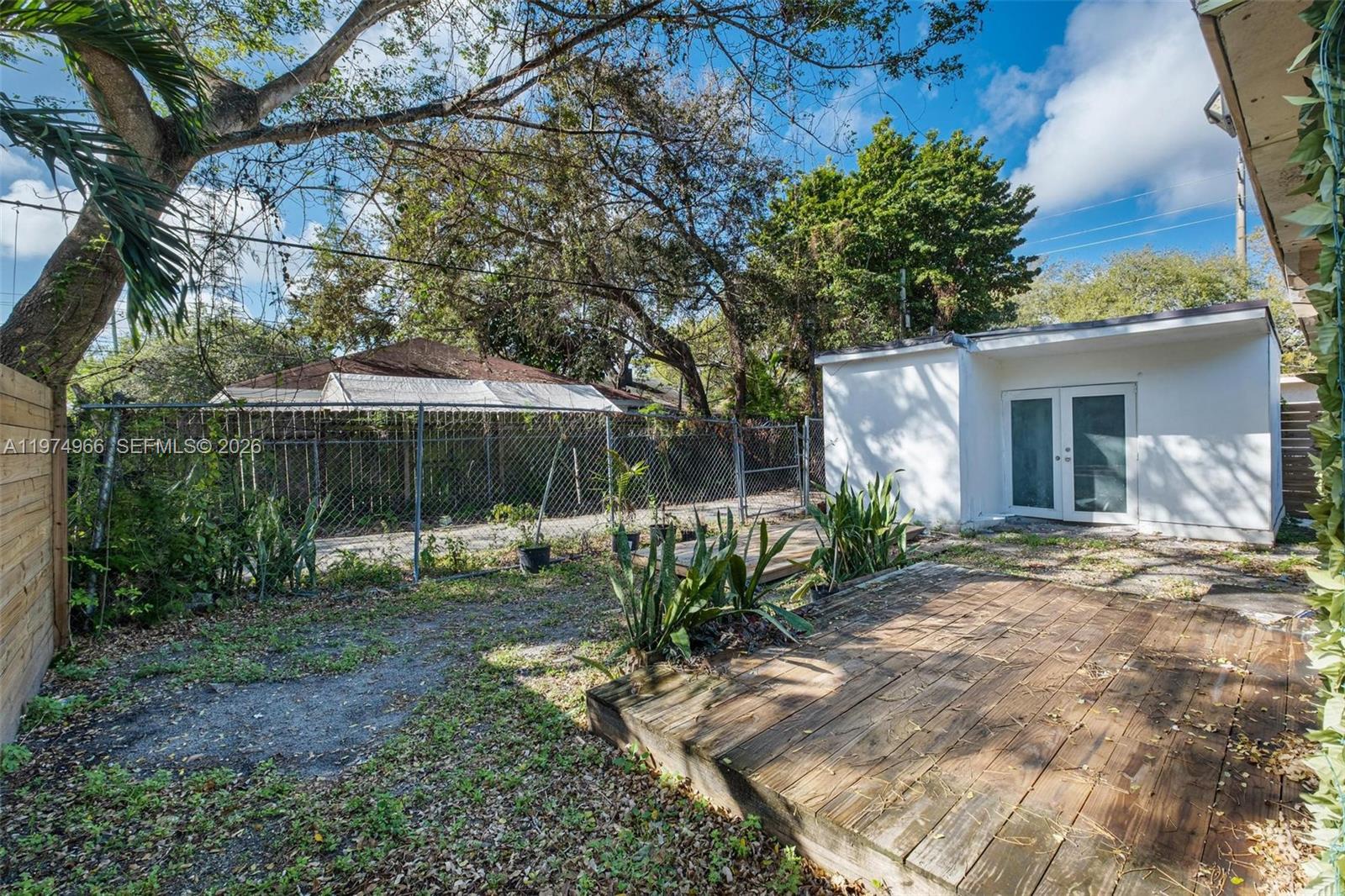 BAY VISTA PARK - Residential