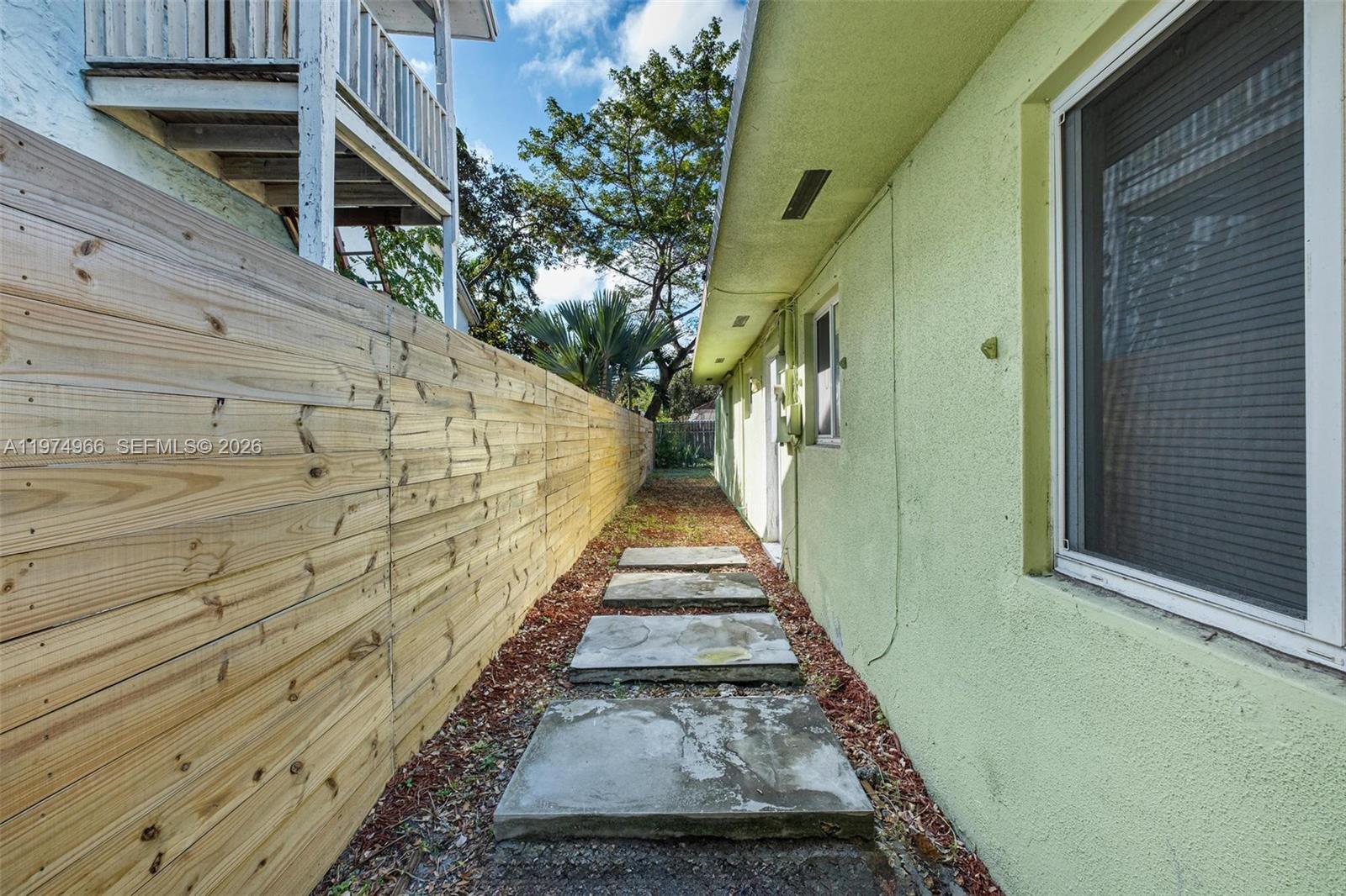 BAY VISTA PARK - Residential