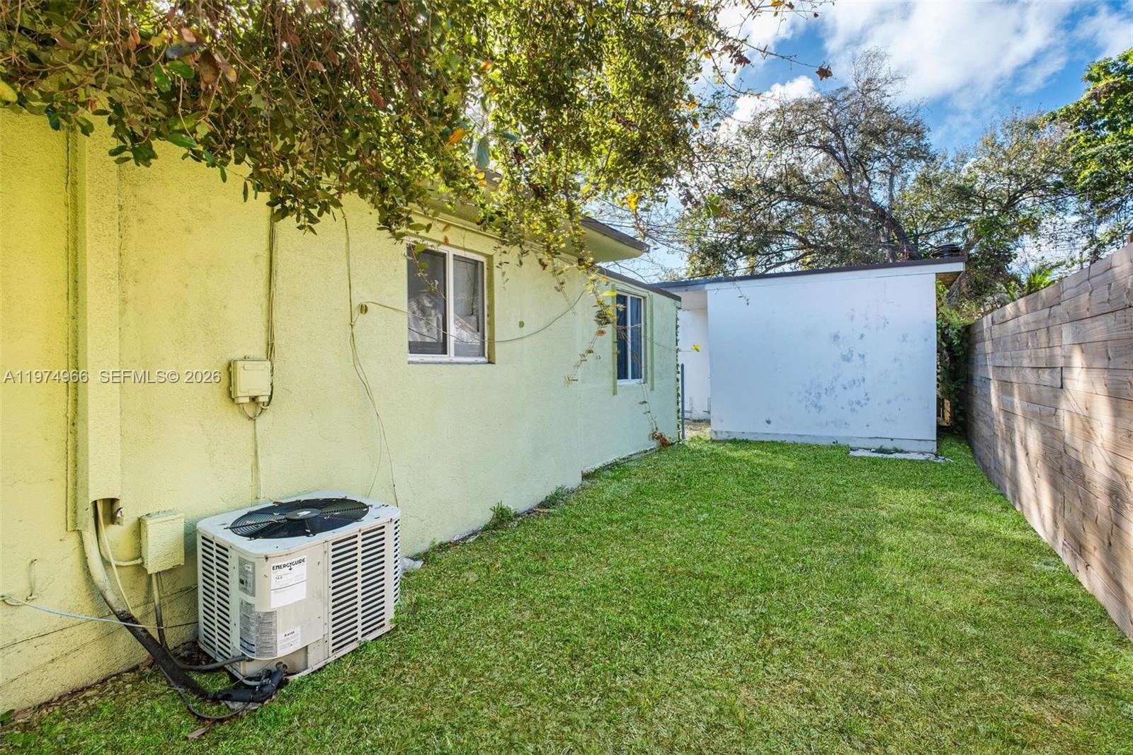 BAY VISTA PARK - Residential