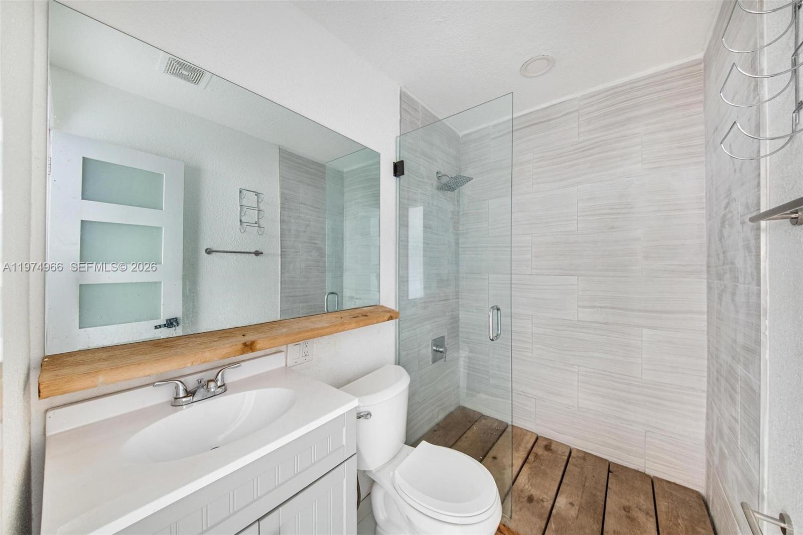 BAY VISTA PARK - Residential