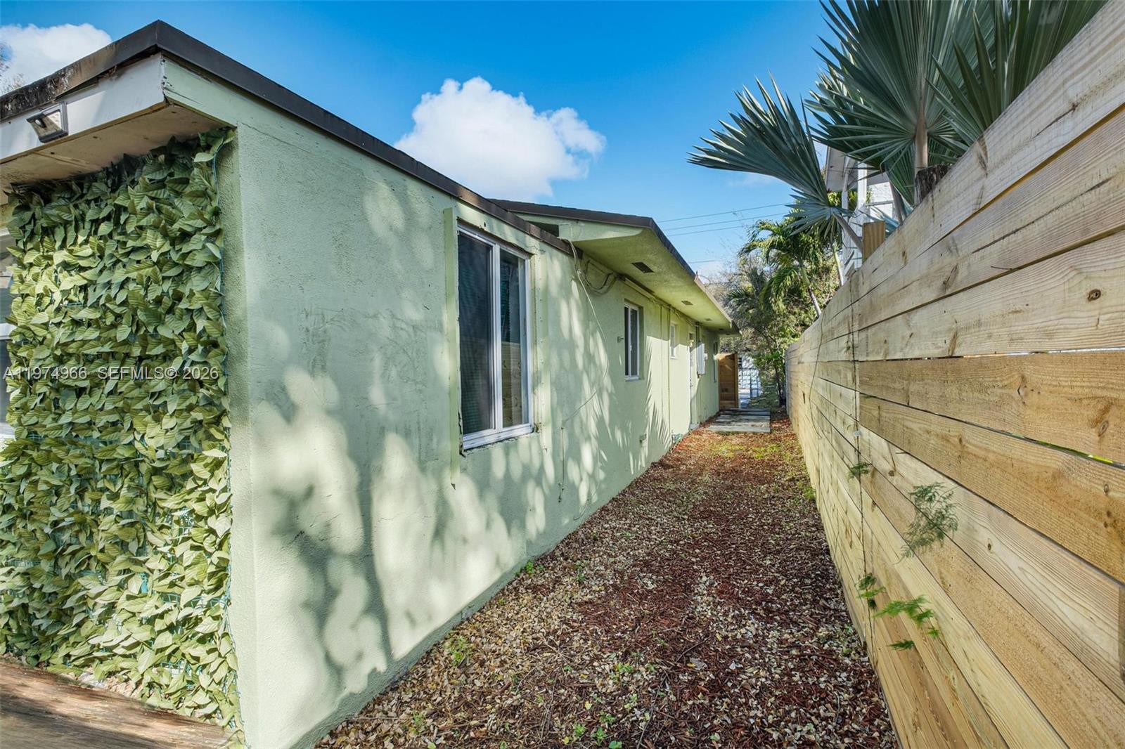 BAY VISTA PARK - Residential