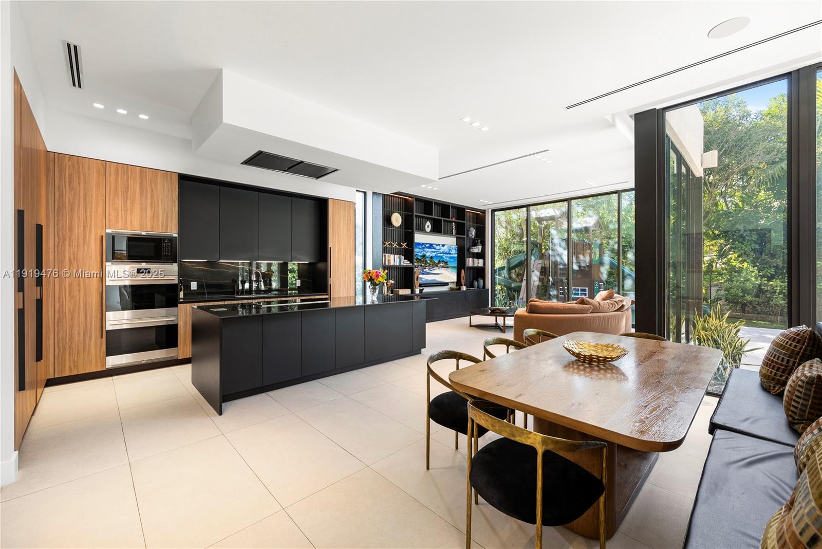 BAY LURE - Residential