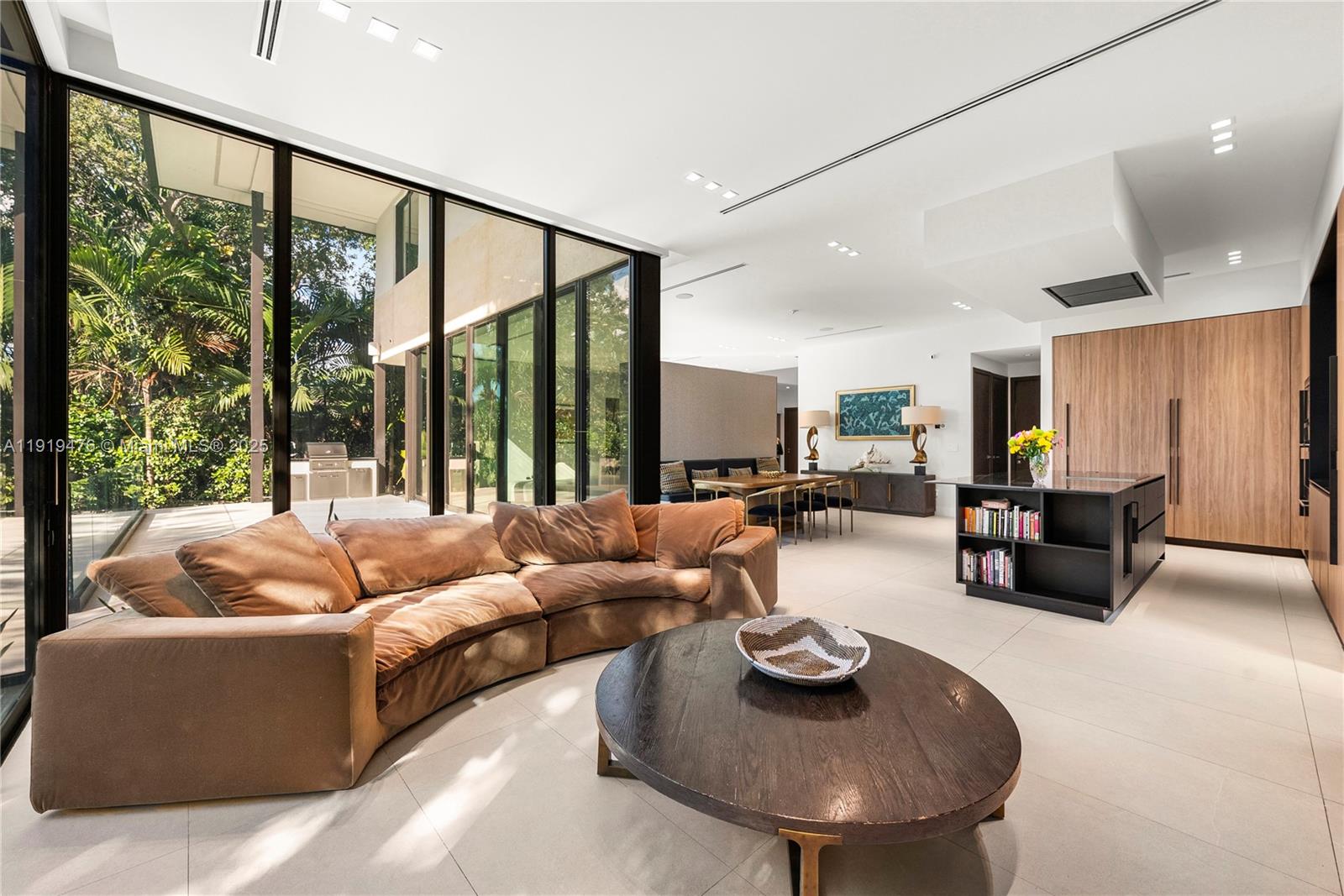 BAY LURE - Residential