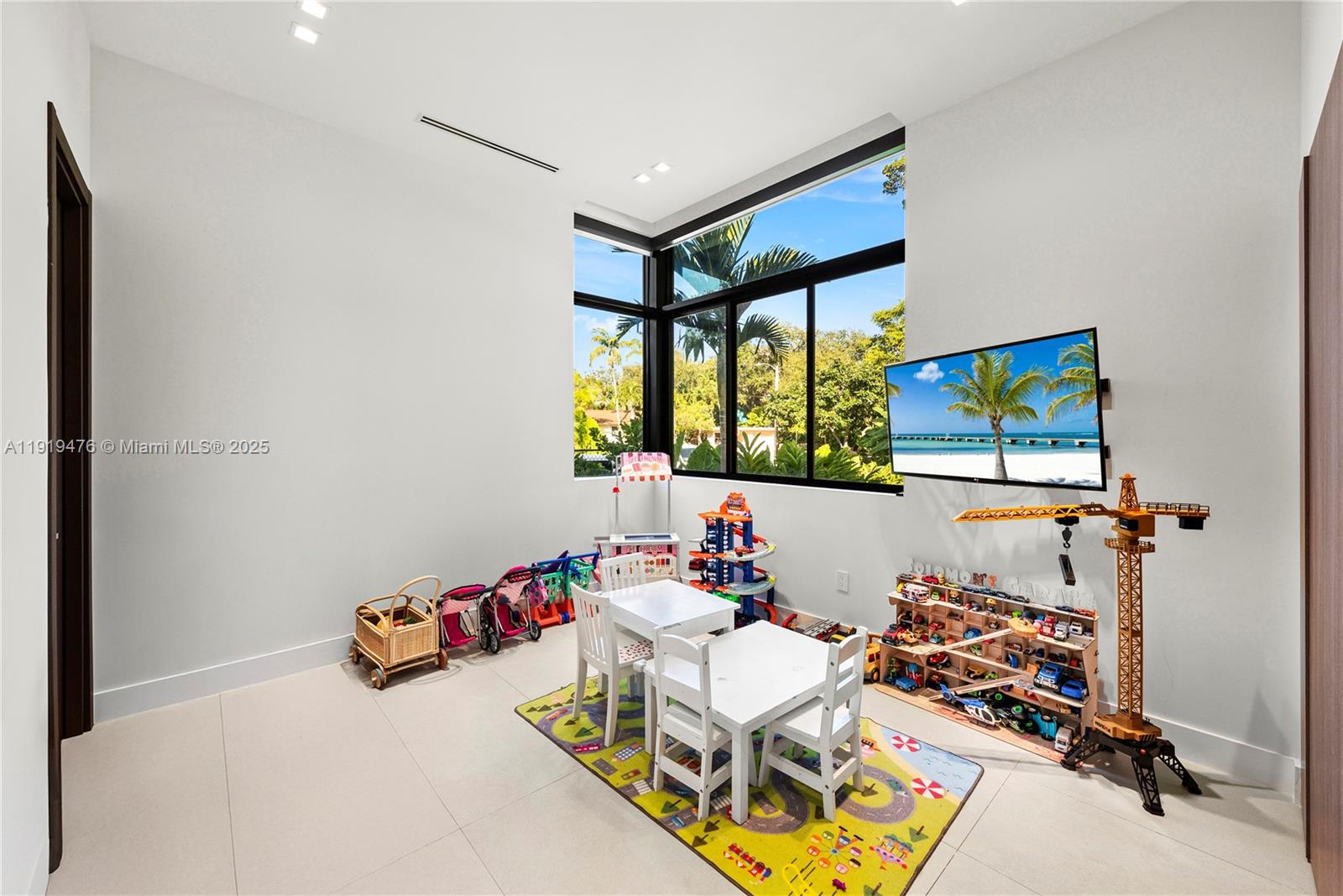 BAY LURE - Residential