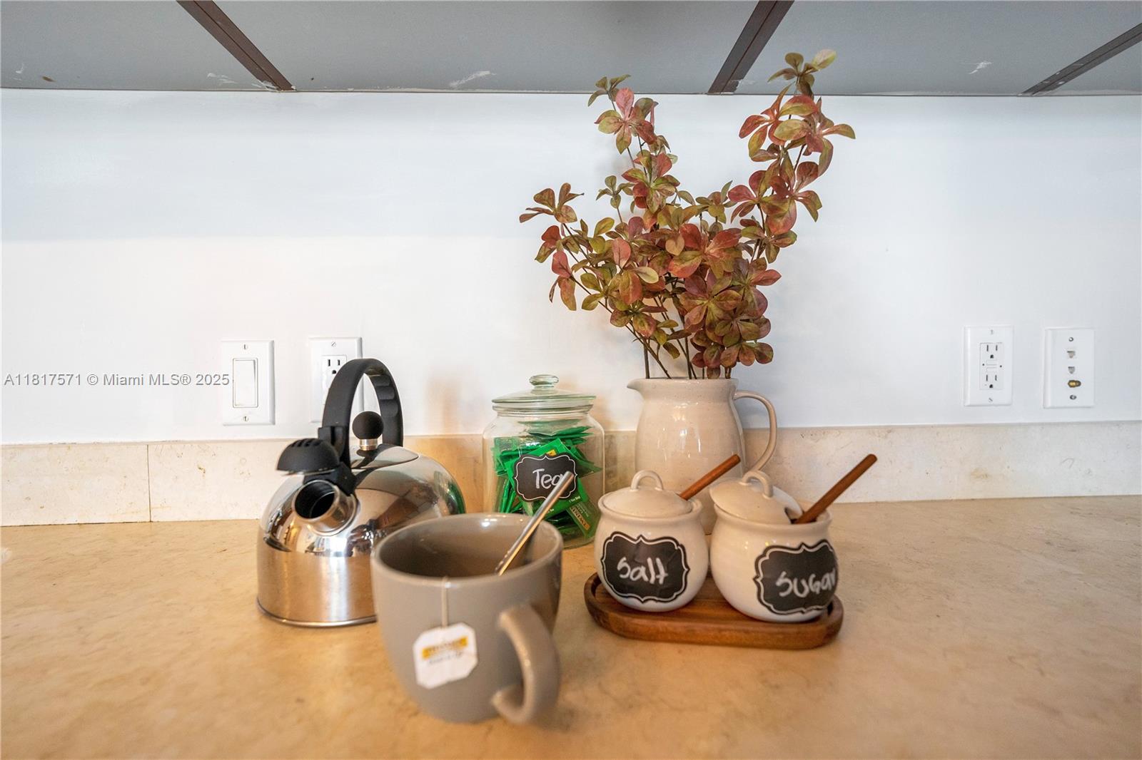 ICON BRICKELL CONDO NO 3 - Residential