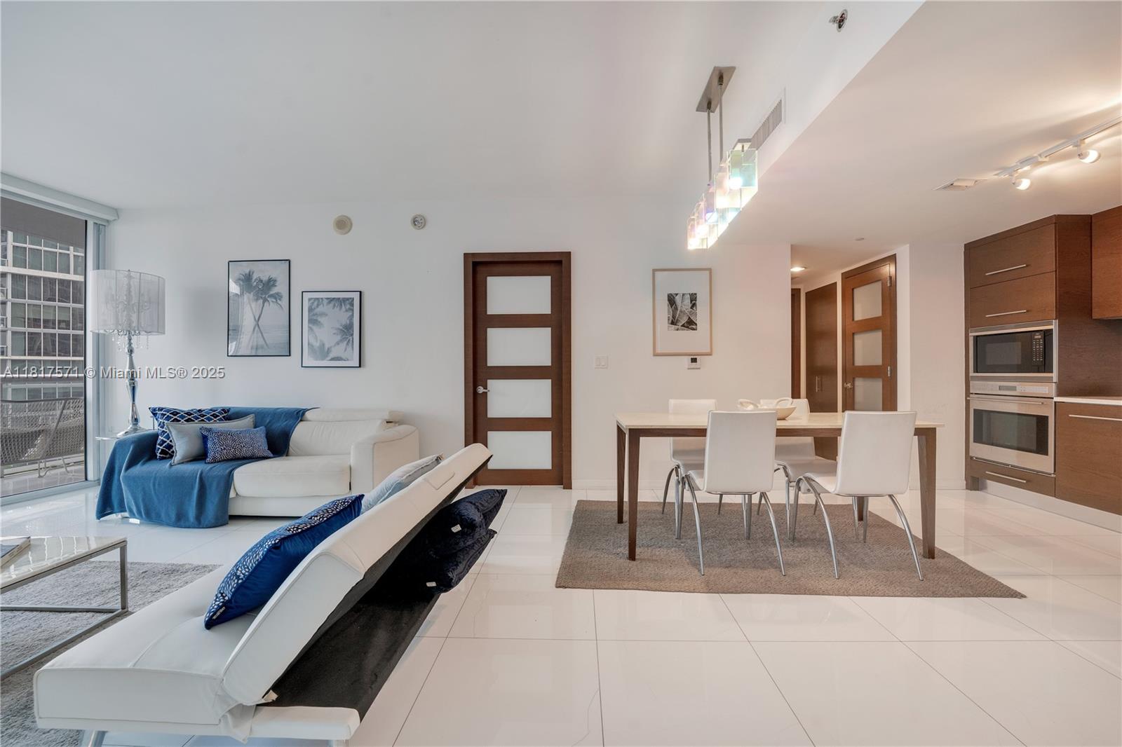 ICON BRICKELL CONDO NO 3 - Residential