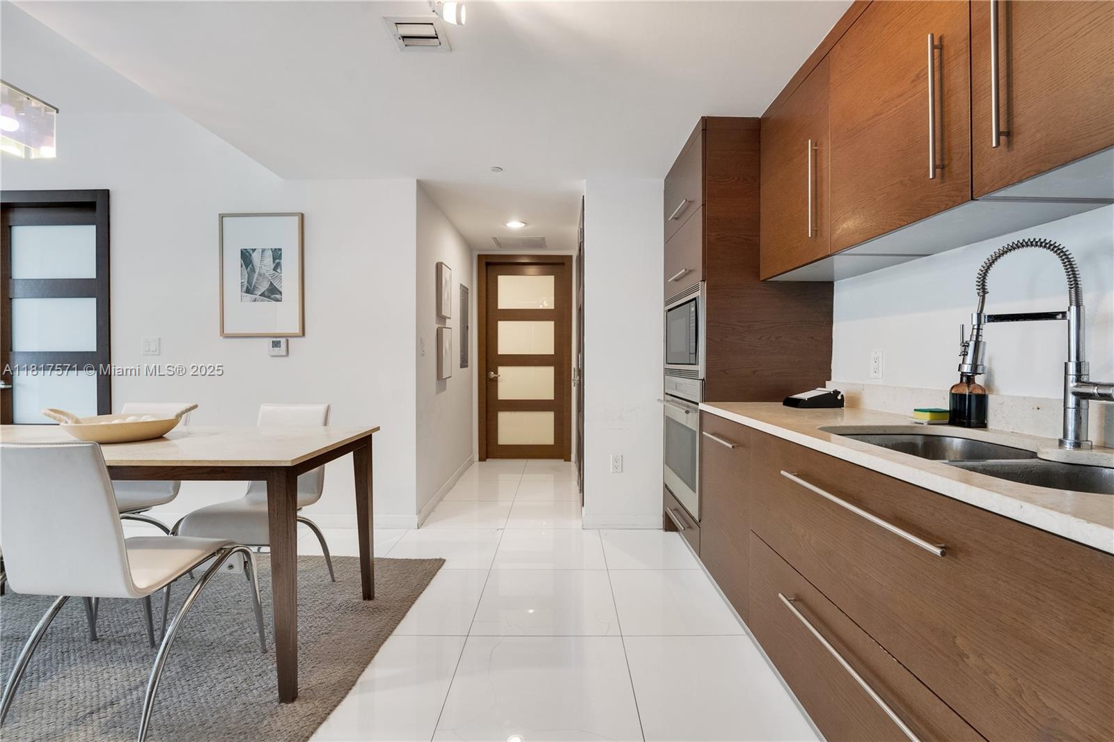 ICON BRICKELL CONDO NO 3 - Residential