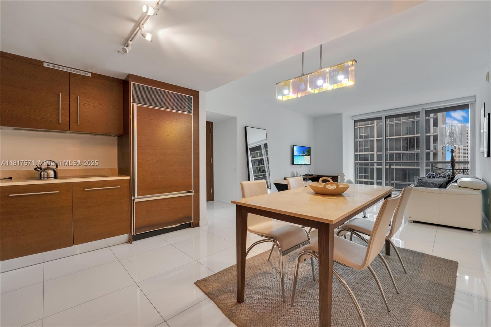 ICON BRICKELL CONDO NO 3 - Residential